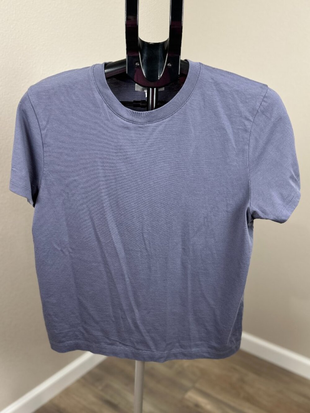 Vince Women’s M Blue Gray 100% Pima Cotton Crew Neck Short Sleeve T-Shirt